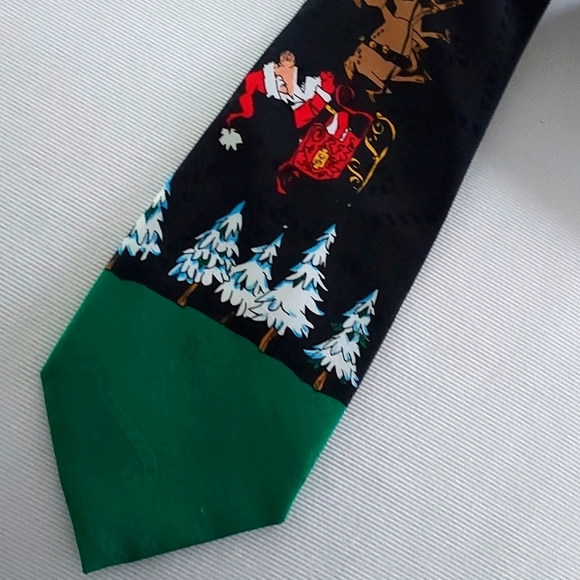 HALLMARK Novelties Men's Holiday Tie Santa In Sleigh With Reindeer - Picture 7 of 12